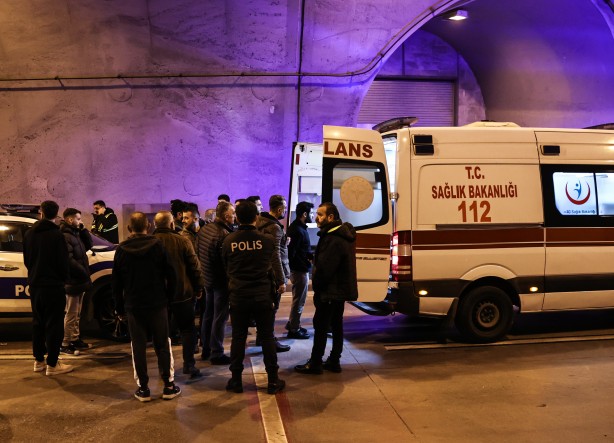 Foto - Motosikletli duvara girdi! Hayatını kaybetti