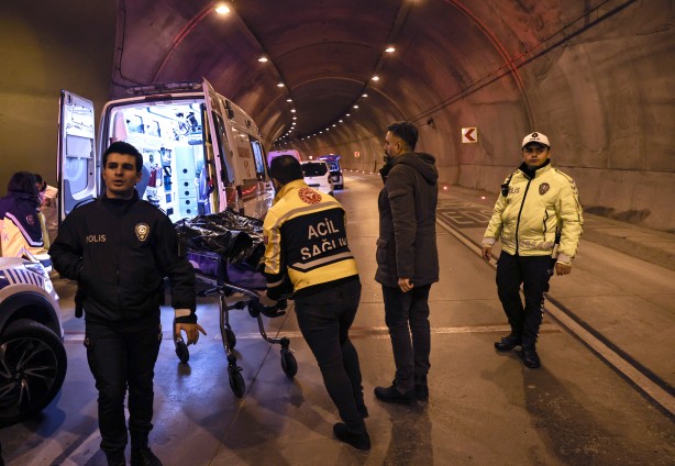 Motosikletli duvara girdi! Hayatını kaybetti