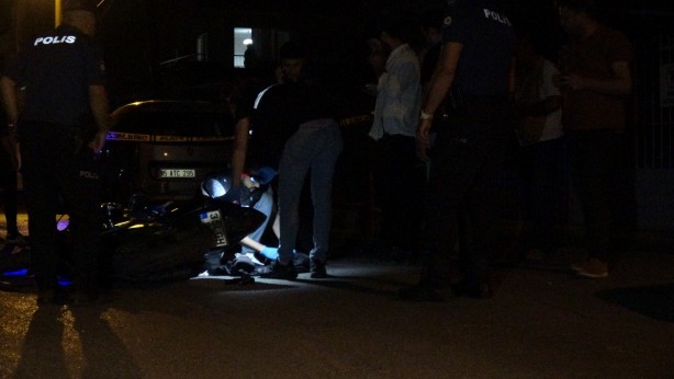 Foto - Motosikletliyi öldürmek için pusu kurdular! İzmir'de inanılmaz anlar