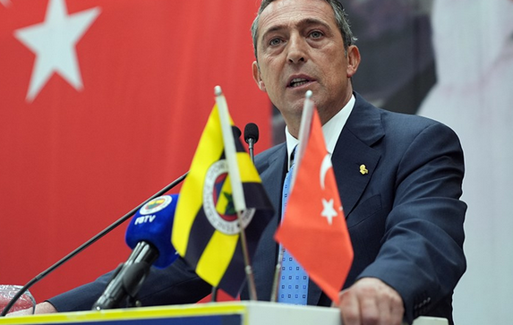 Foto - Mourinho karşısında tamamen köşeye sıkıştı! Gözler Ali Koç'un açıklayacağı isimde... Fenerbahçeliler şaşkın...