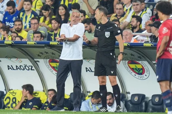 Foto - Mourinho'dan 8 isme çizik: Hemen yollanmalarını istedi!
