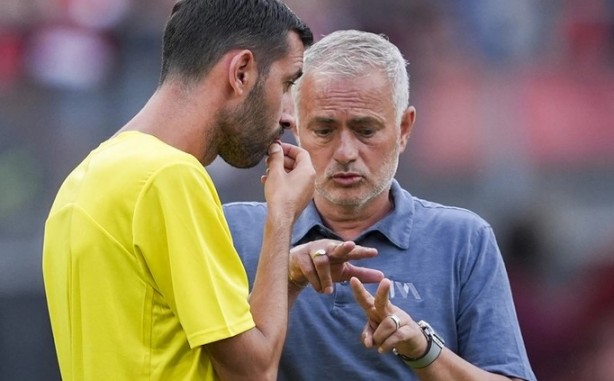 Foto - Mourinho'dan 8 isme çizik: Hemen yollanmalarını istedi!