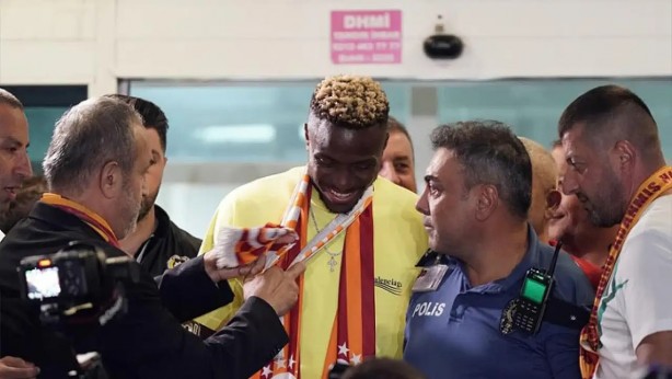 Foto - Mourinho'dan Galatasaray'ın yeni transferi Osimhen için şok sözler: İtalya'da buna göz yumuyorlar