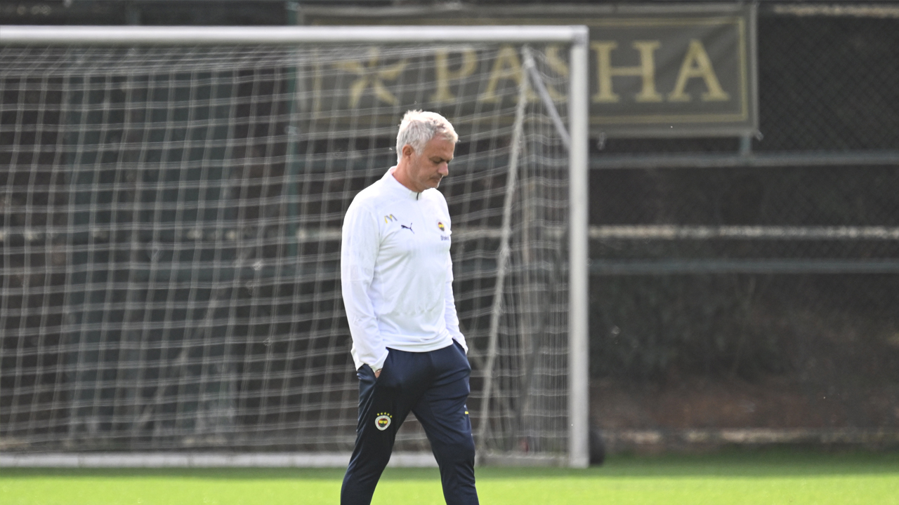 Foto - Mourinho’dan şaşırtan savunma geldi: Transferler yandı bitti! Yine yeniden başlıyor Portekizli…