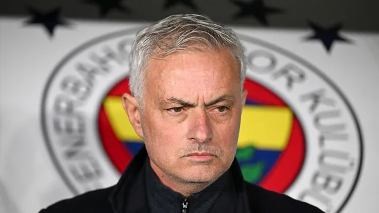 Foto - Mourinho’dan şok karar! Yeni transfer için gelir gelmez 'kiralayın' dedi