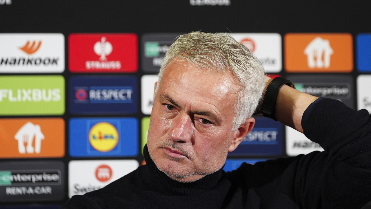 Foto - Mourinho’dan yine çok tartışılacak bir karar daha! Eskiye rağbet olsaydı bitpazarına nur yağardı…