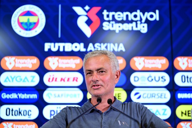 Foto - Mourinho'nun gözü Beşiktaşlı O ismin üzerinde! Bunu da yaparsa yer yerinden oynar Süper Lig’de…