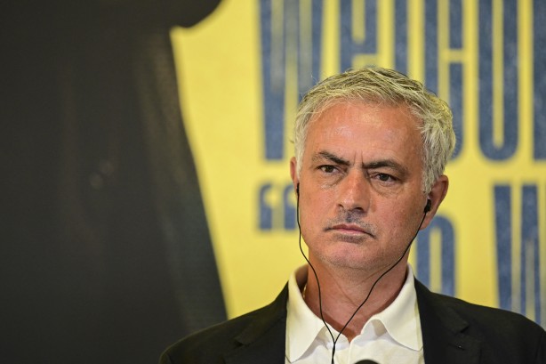 Mourinho’nun ısrarla istediği oyuncudan iyi haber! Sıcak bakıyor