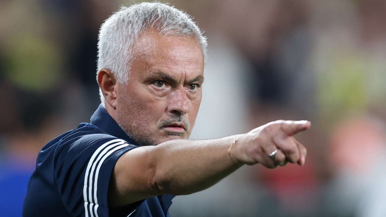 Foto - Mourinho’nun kovulması sonrası Fenerbahçe’de beklenmedik gelişme