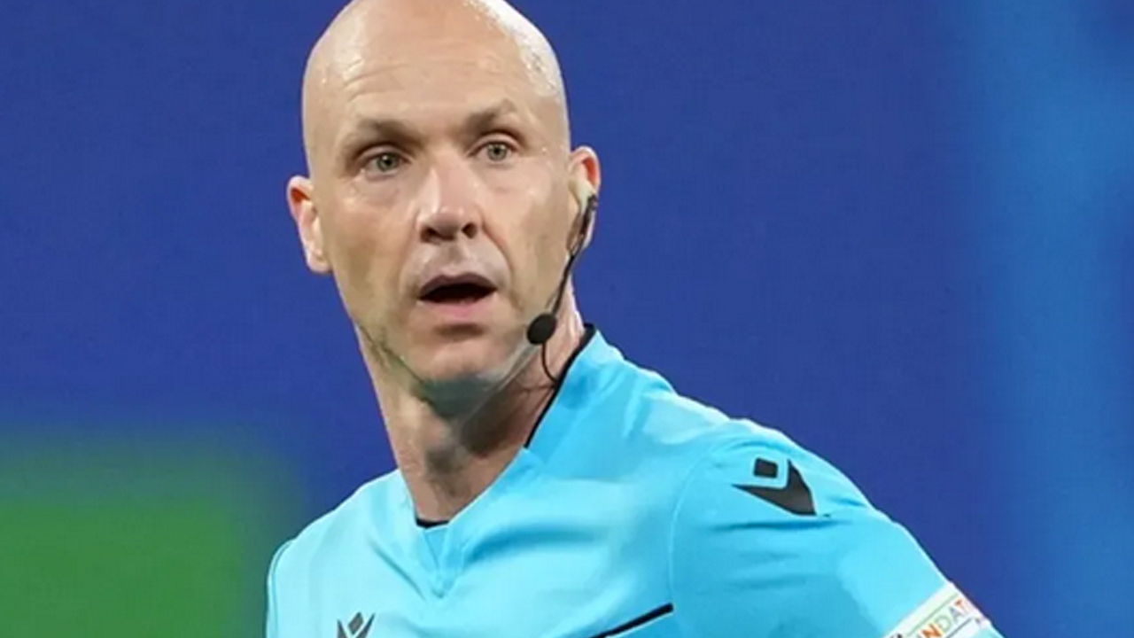 Mourinho'nun küfür ettiği hakem Rams Park’ta! Bu nasıl bir tevafuk böyle… Hadi bakalım!