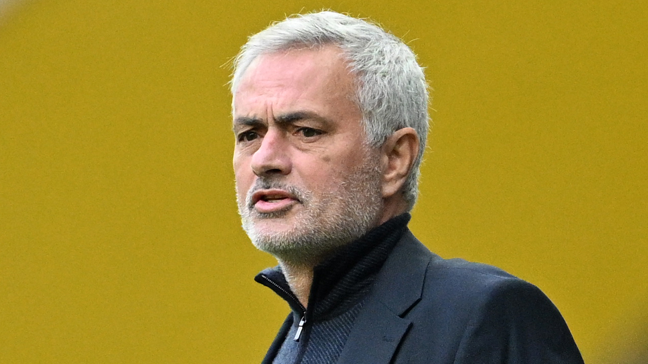 Foto - Mourinho'nun stoper kararı şok edecek cinsten! Takıma stoper dayanmıyor ki: Bu da neyin nesi...