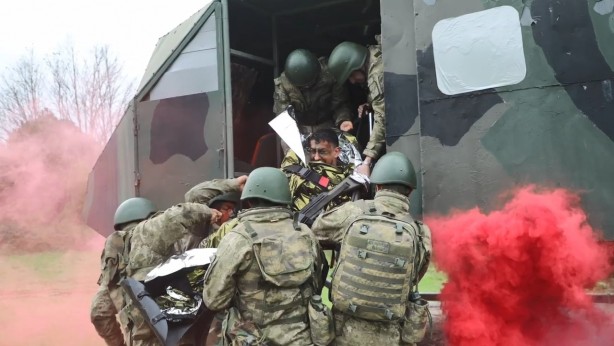 Foto - MSB görüntüleri paylaştı! Gerçeği aratmayan tatbikat