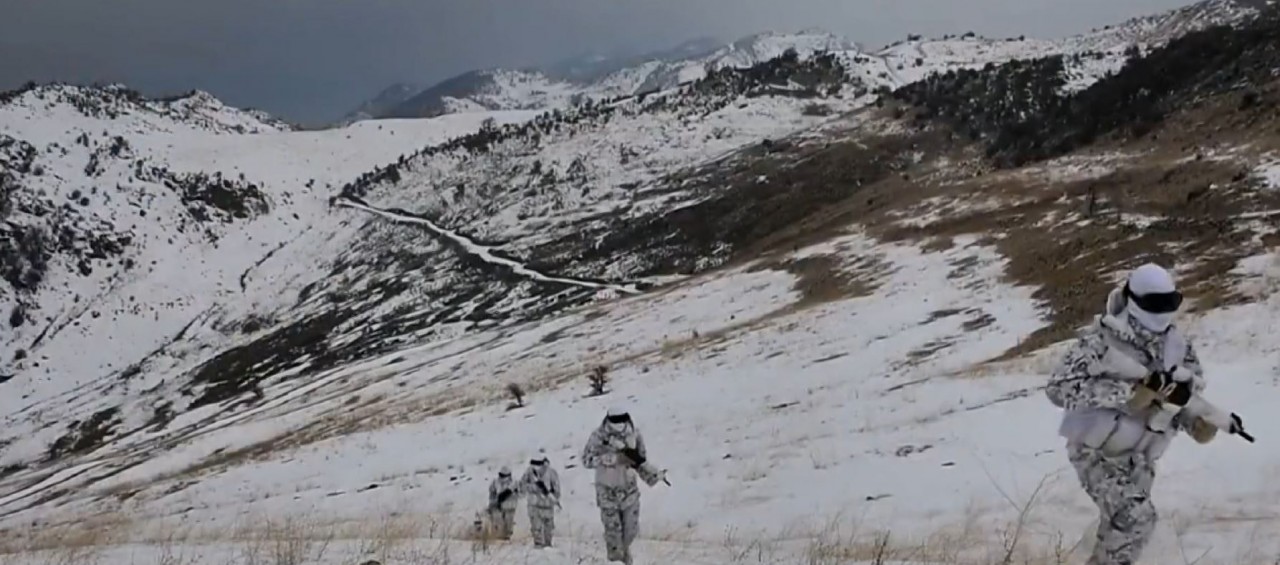 Foto - MSB paylaştı! Mehmetçik zorlu arazi koşullarında böyle görüntülendi 