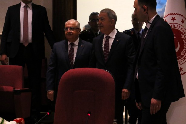 Foto - MSB'de bayrak değişimi!