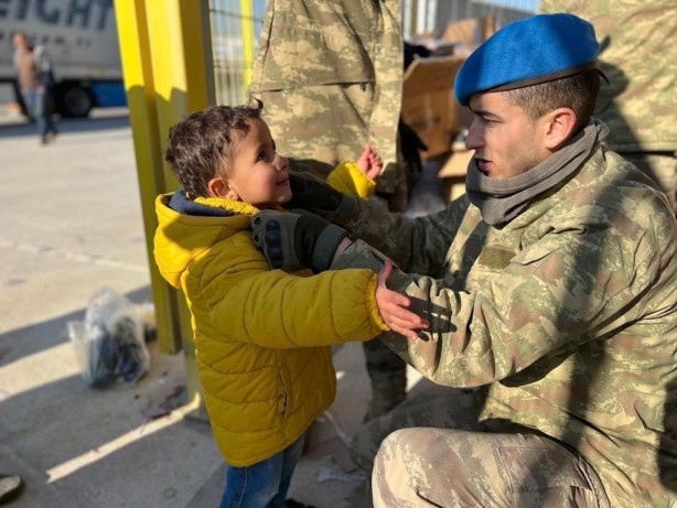 Foto - MSB'den yürekleri ısıtan paylaşım!