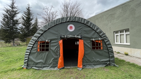 Foto - MSB'nin paraşüt üreten çalışanları depremzedeler için kolları sıvadı