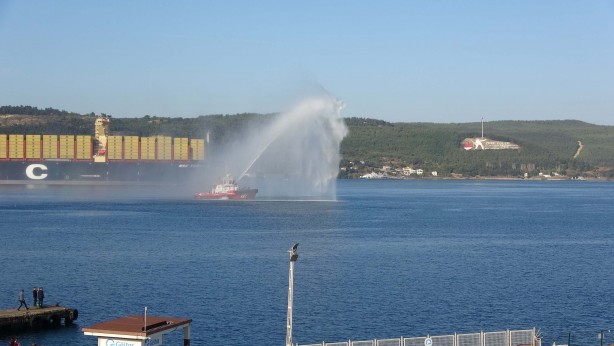 Foto - 'MSC Türkiye', Çanakkale Boğazı’ndan geçti