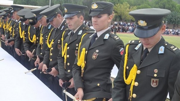 Foto - MSÜ kadınlar için 2020 hava, kara, deniz harp okulu taban puanları