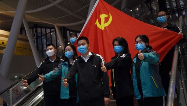 Foto - Mücadele ekibinin başındaki Çinli doktordan 'koronavirüs' itirafı: Yönetim yalan söyledi