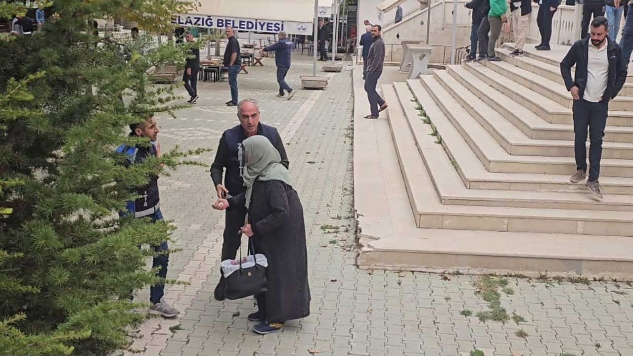 Foto - Mucizevi iyileşme cep telefonuna yansıdı! Zabıtayı gören dilencinin 'bel ağrısı' bir anda geçti!