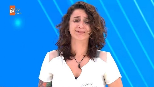 Foto - Müge Anlı fotoğrafı yayınladı! Metin Akpınar skandalında herkesin merak ettiği "anne" ortaya çıktı! Meğer oyuncuymuş