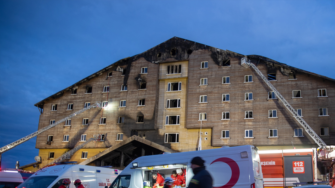 Foto - Müge Anlı gözyaşlarına boğuldu! Bolu’daki yangınla ilgili o üzücü haberi verdi…