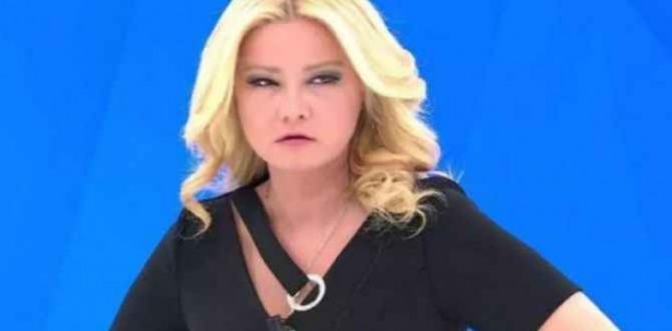 Foto - Müge Anlı'ya o isimden gelen hediyeyi görenler gözlerine inanamadı! Böylesi televizyon ekranlarında ilk kez yaşandı
