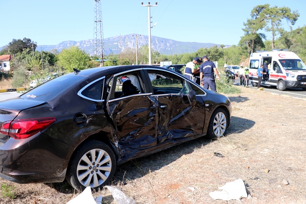 Foto - Muğla'da feci kaza: Yaralılar var