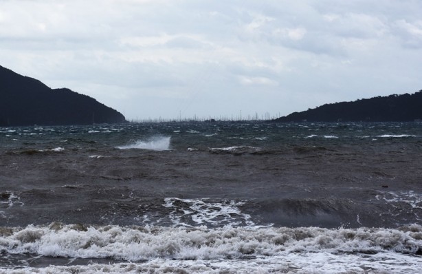 Foto - Muğla'da fırtına! Dev dalgaların etkisi altında kaldılar