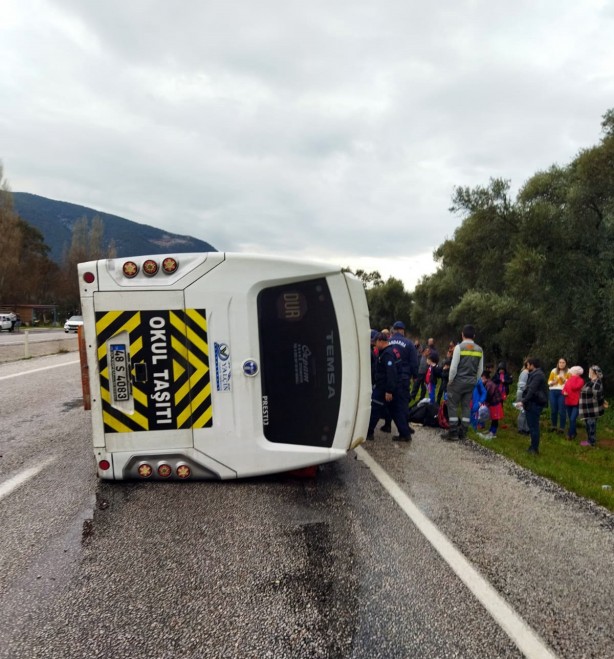 Foto - Muğla'da yürekler ağza geldi! 12 öğrenci yaralı