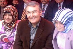 Foto - Muhafazakarlara şirin görünme çabası! CHP'de Deniz Baykal formülü...