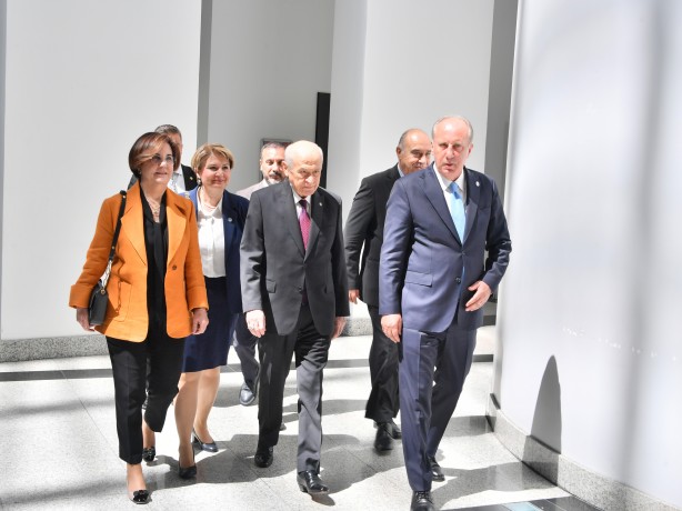 Foto - Muharrem İnce ile Devlet Bahçeli bir araya geldi