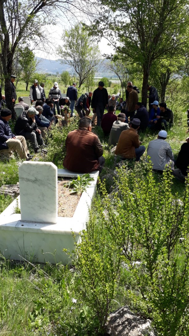 Foto - 'Muhtar mı oldun Kezban yenge' türküsünün mimarı vefat etti