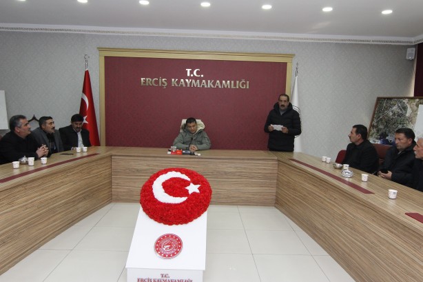 Muhtarlardan deprem bölgesi 85 bin TL yardım