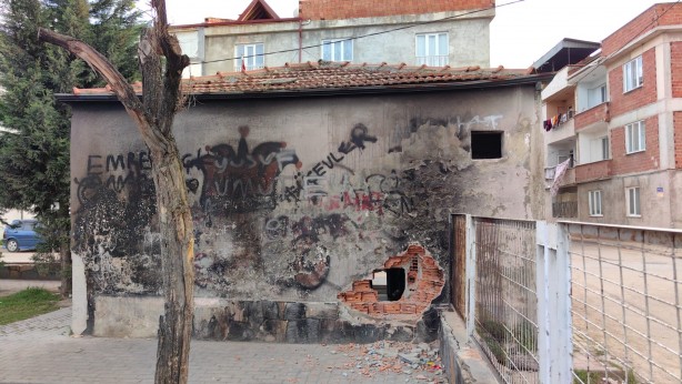 Foto - Muhtarlık binasında yeni muhtarı şoke eden manzara! 