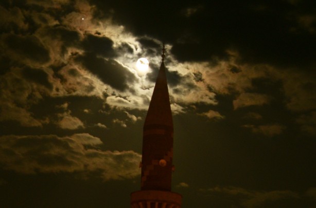 Foto - Muhteşem görüntü! Van Gölü semalarından yükselen dolunay hayran bıraktı