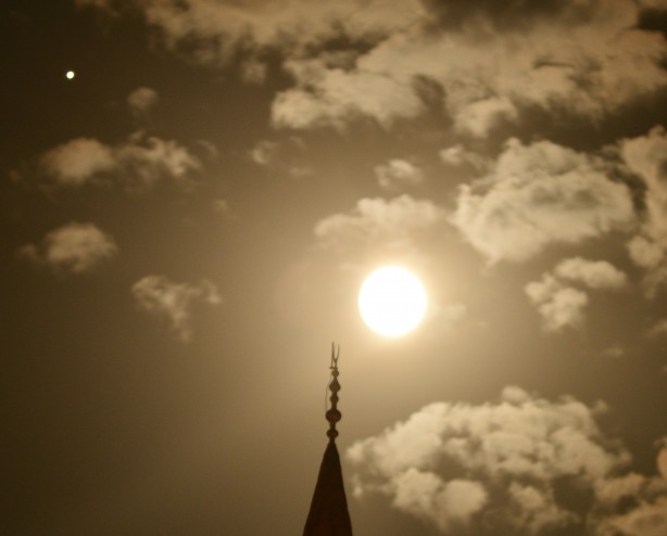 Foto - Muhteşem görüntü! Van Gölü semalarından yükselen dolunay hayran bıraktı