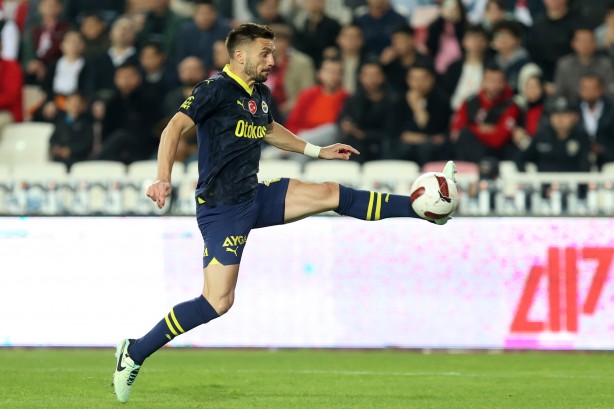 Foto - Müjde gibi haber: Kulübün kasasına milyon eurolar gelecek! Türkiye'ye duyurdular...