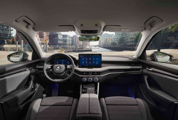 Foto - Müjdeyi veriyoruz! Skoda D segmentindeki amiral gemisi modelini Türkiye’ye getirdi! İster sedan ister station wagon seçeneği sunan otomobilin fiyatını paylaşıyoruz!