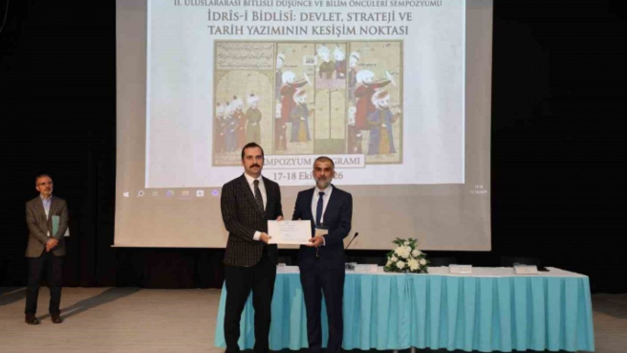 Foto - Mukaddes tepe, Fransız ajanı sapıktan arındırılsın: Pierre Loti Tepesi'nin adı İdris-i Bitlisi olsun