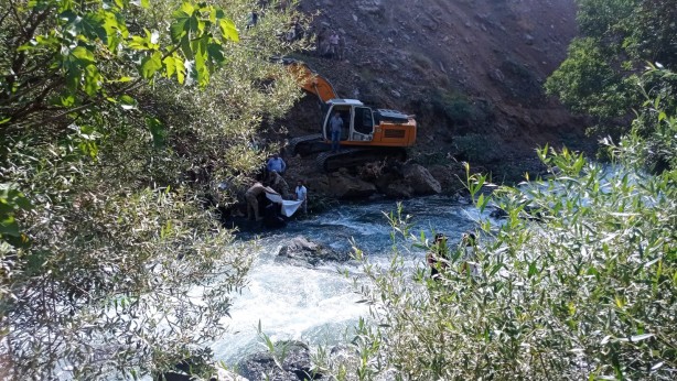 Foto - Müküs Çayı'nda 2 ay önce kaybolan hemşirenin cesedine ulaşıldı