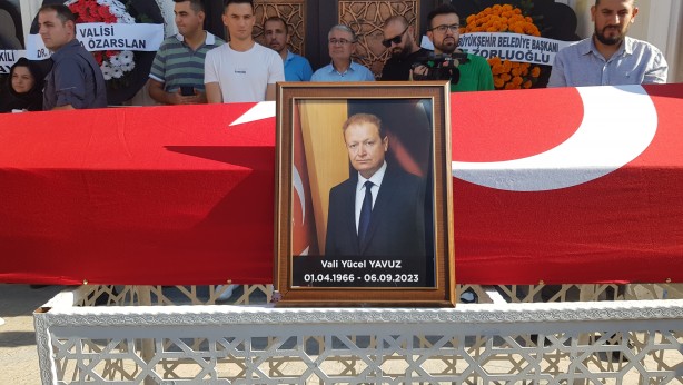 Foto - Mülkiye Başmüfettişi Yücel Yavuz Safranbolu'da toprağa verildi