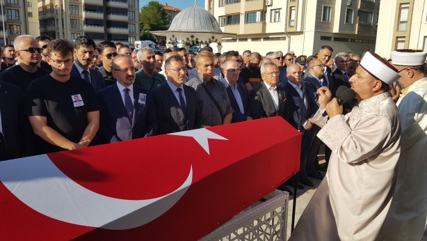 Foto - Mülkiye Başmüfettişi Yücel Yavuz Safranbolu'da toprağa verildi