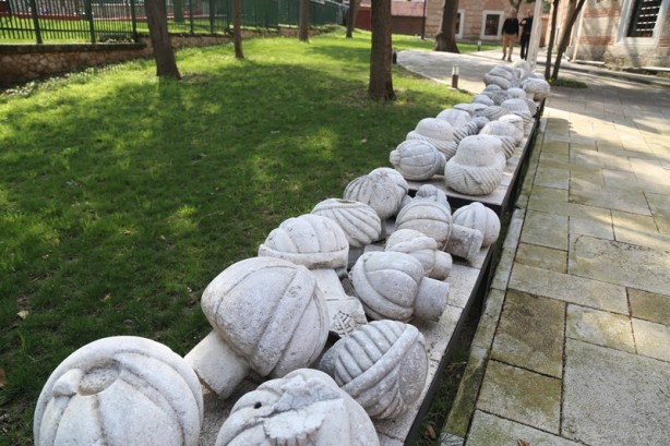 Foto - Muradiye Külliyesi Osmanlı Mezar Taşları Sergi Alanı