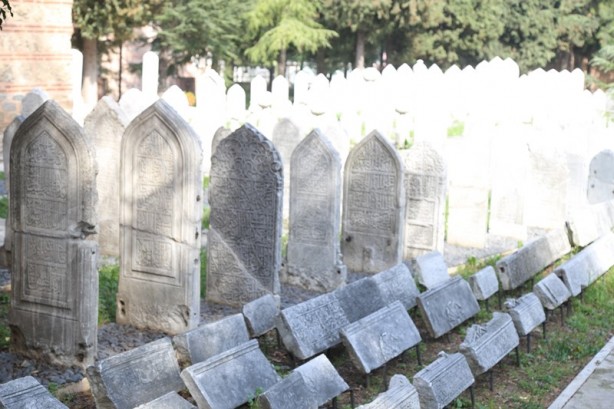 Foto - Muradiye Külliyesi Osmanlı Mezar Taşları Sergi Alanı