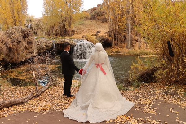 Foto - Muradiye Şelalesi fotoğraf tutkunlarının gözdesi oldu