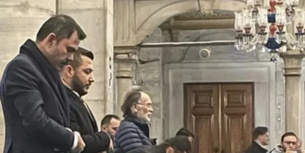 Foto - Murat Kurum güne Eyüpsultan'da sabah namazıyla başladı