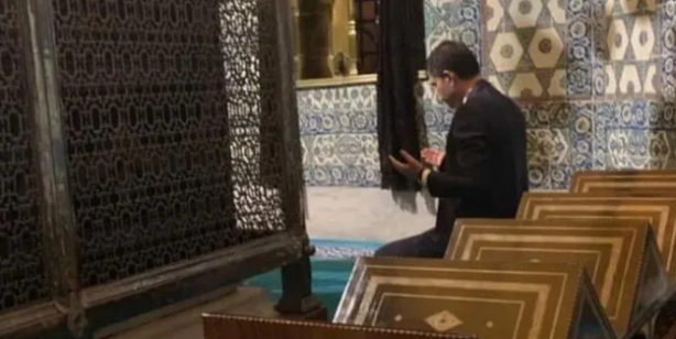 Murat Kurum güne Eyüpsultan'da sabah namazıyla başladı