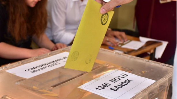 Foto - Murat Kurum son seçim anketinin sonucunu Türkiye'ye duyurdu! İşte aradaki fark