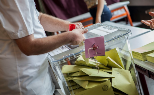 Foto - Murat Kurum son seçim anketinin sonucunu Türkiye'ye duyurdu! İşte aradaki fark